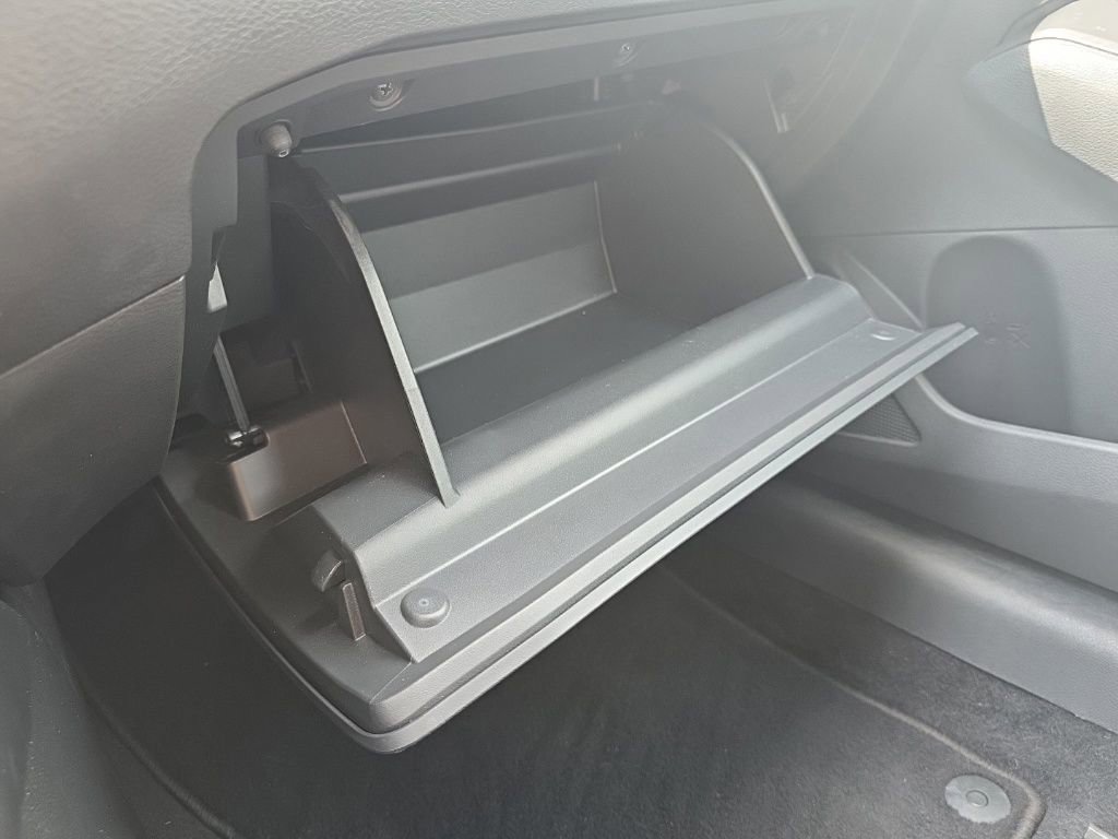 Used 2025 Nissan Altima 2.5 SV image 30