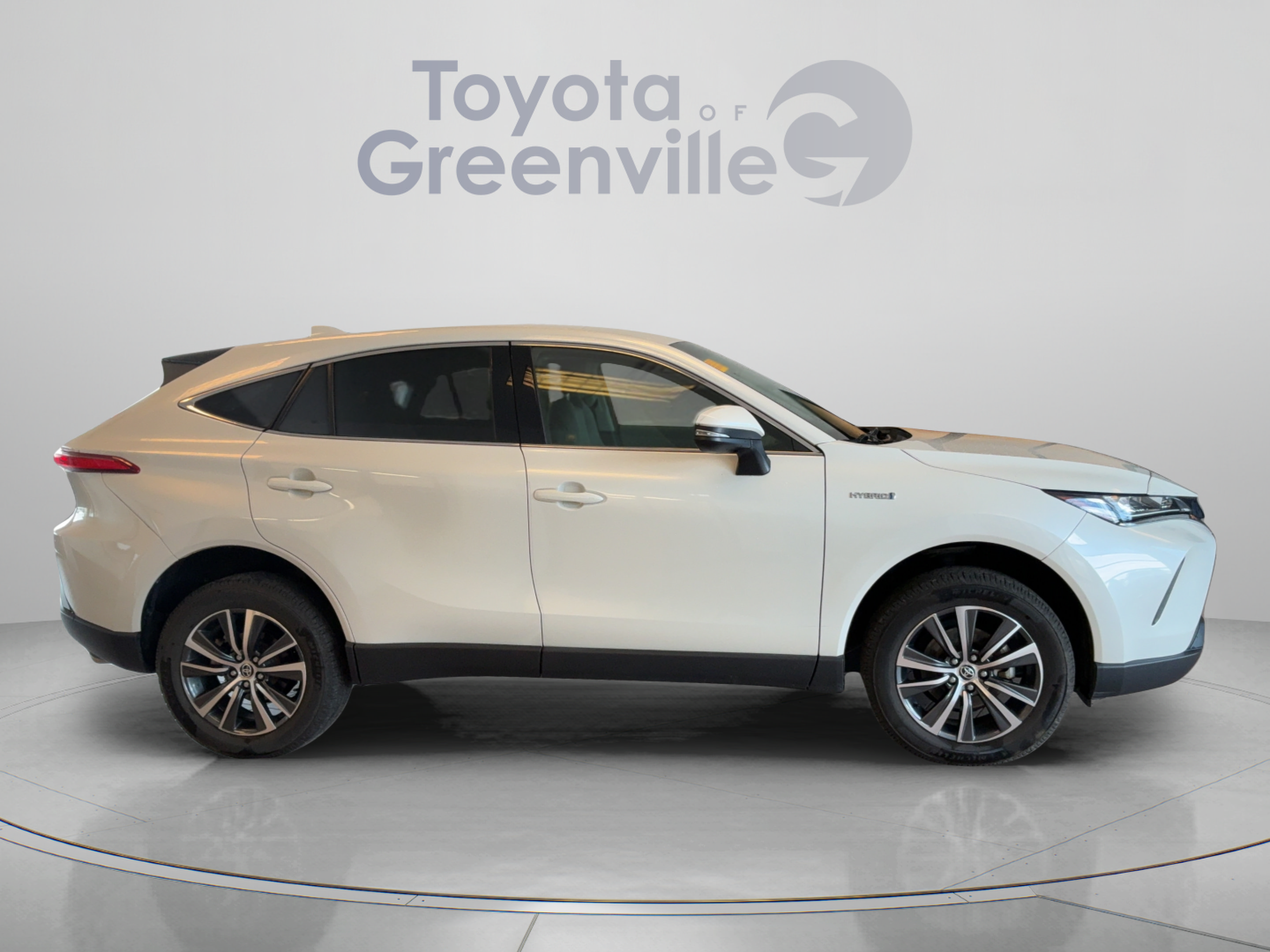 Used 2021 Toyota Venza LE AWD/4WD image 7