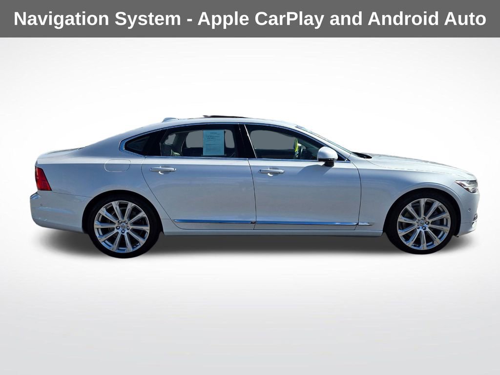 Used 2018 Volvo S90 T8 Inscription w/ Convenience Package image 10