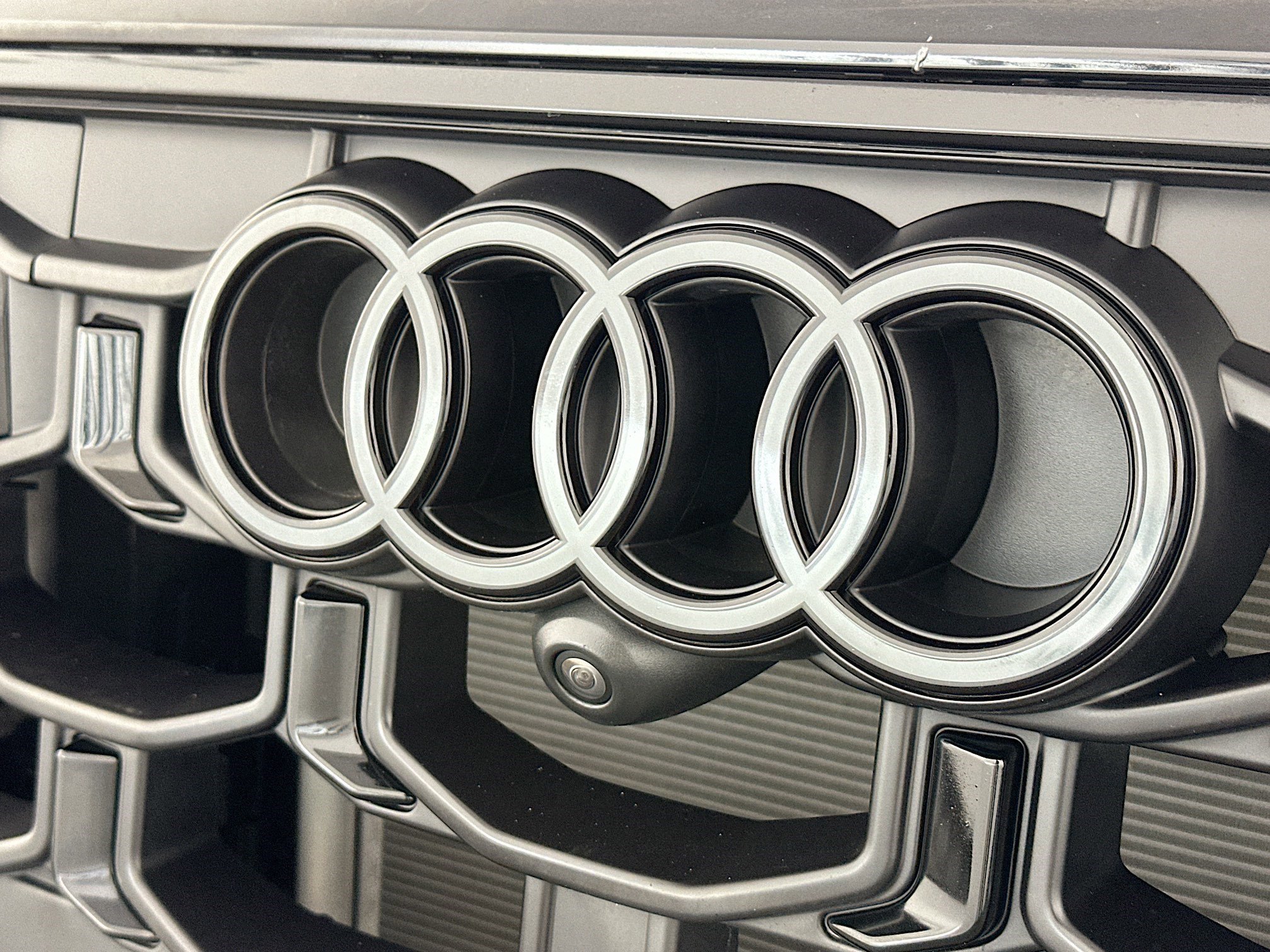 Used 2025 Audi Q8 Premium Plus w/ Premium Plus Package AWD/4WD image 35