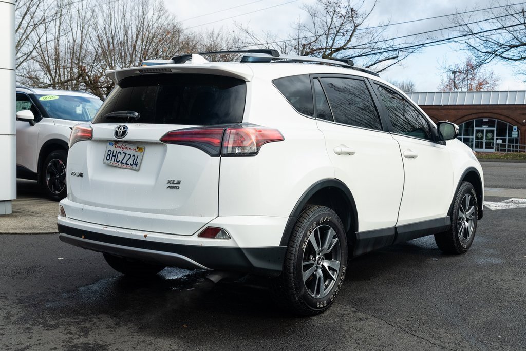 Used 2018 Toyota RAV4 XLE image 6