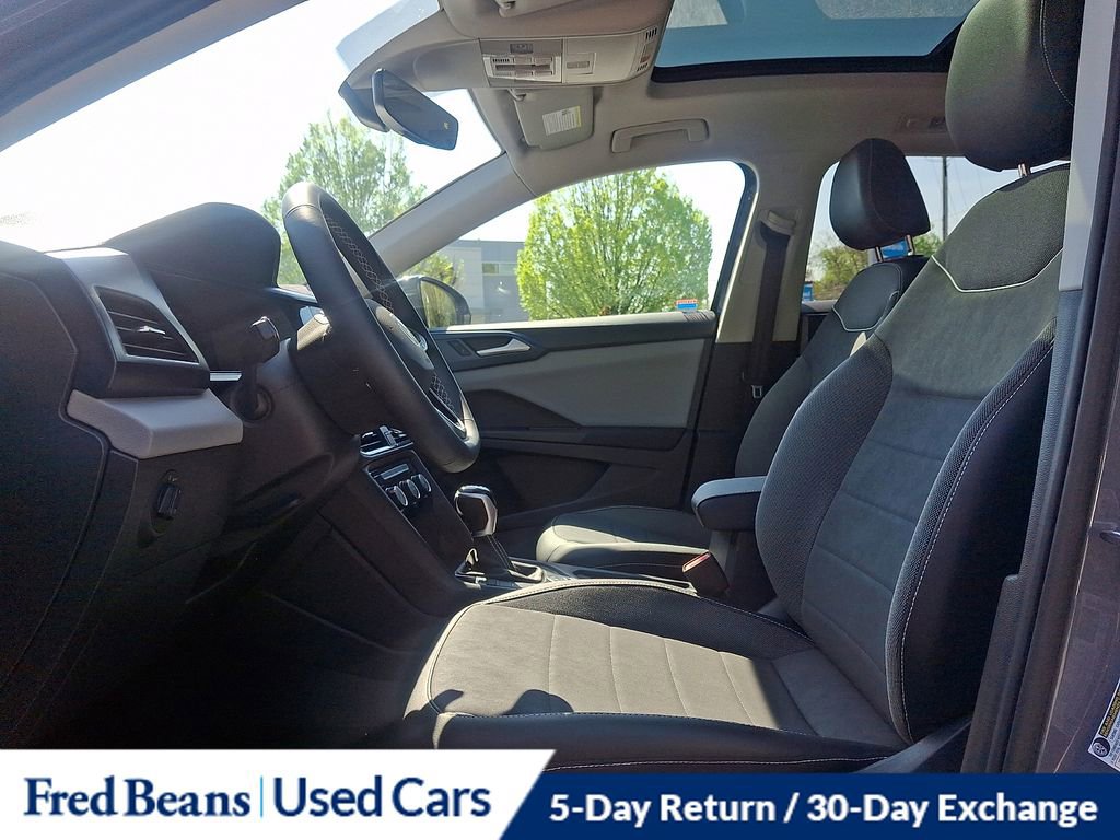 Certified 2023 Volkswagen Taos SE w/ Panoramic Sunroof Package AWD/4WD image 13