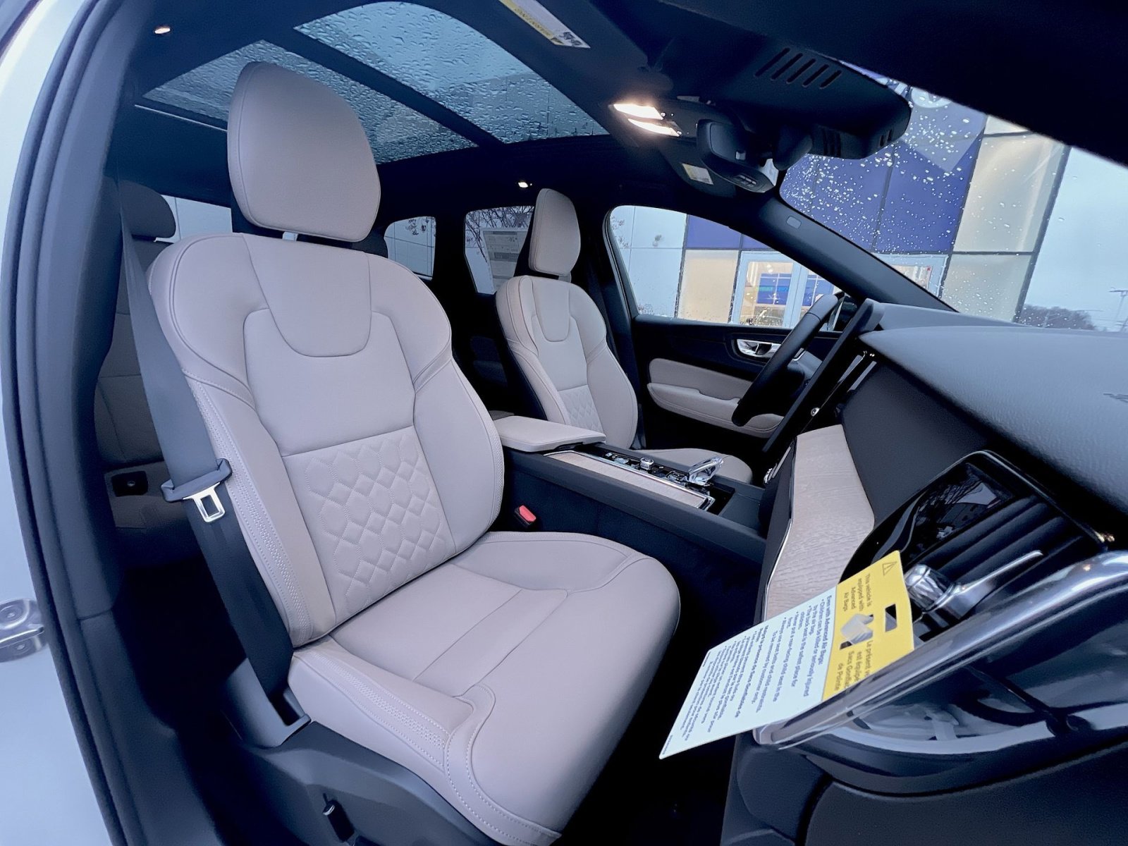 New 2026 Volvo XC60 B5 Plus w/ Protection Package Premier image 26