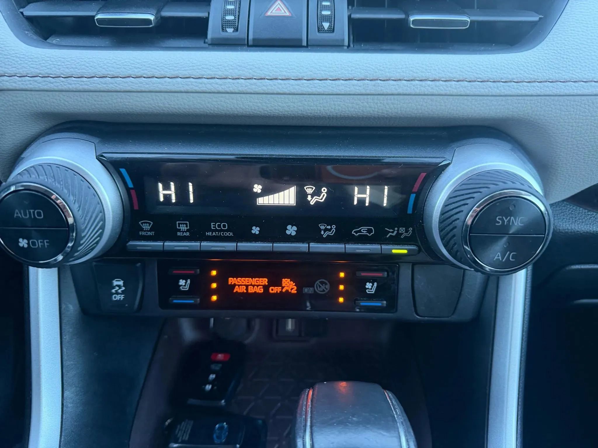 Used 2020 Toyota RAV4 Limited w/ Limited Grade Weather Package image 19