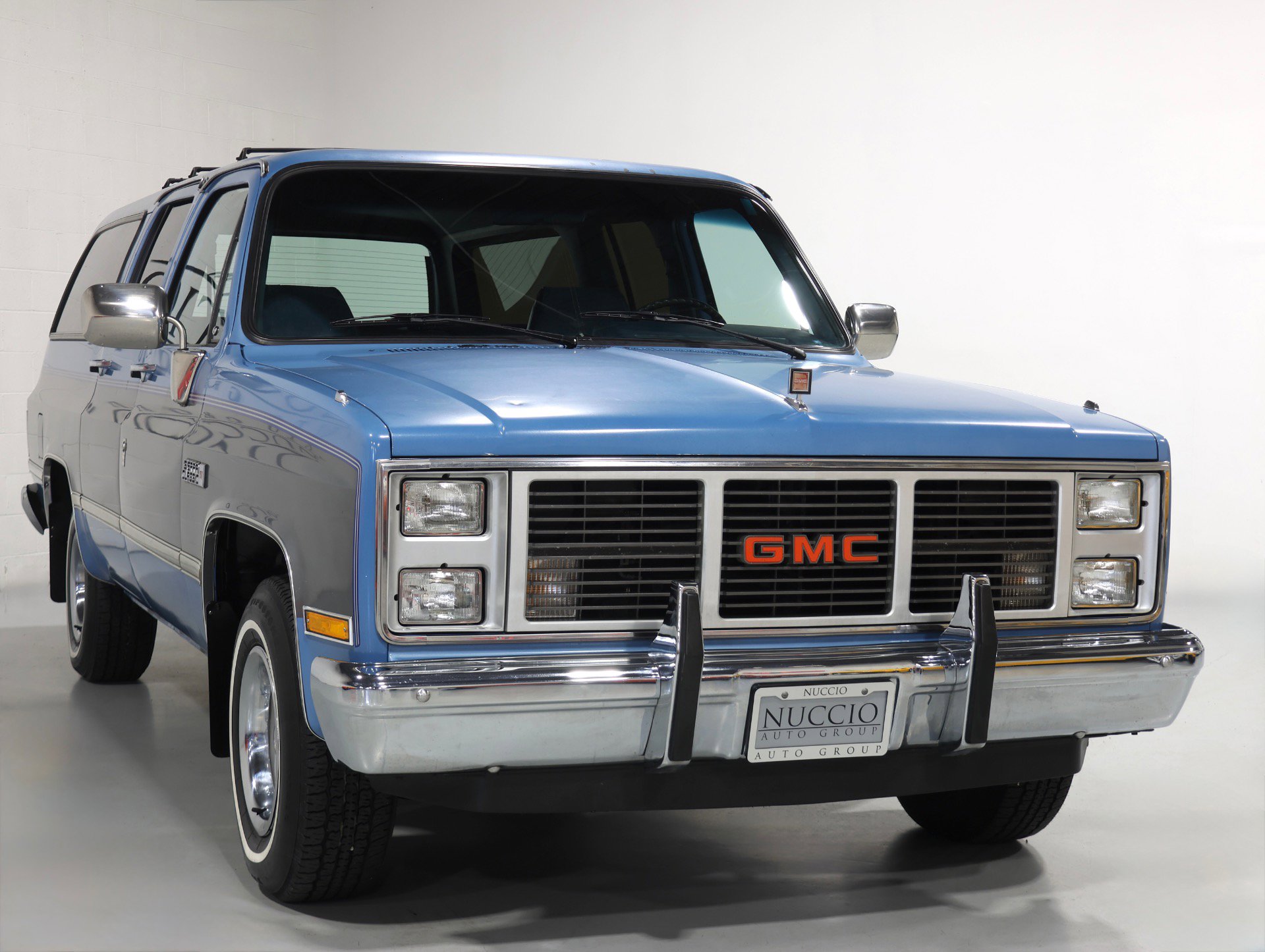 Used 1987 GMC Suburban 2WD image 43