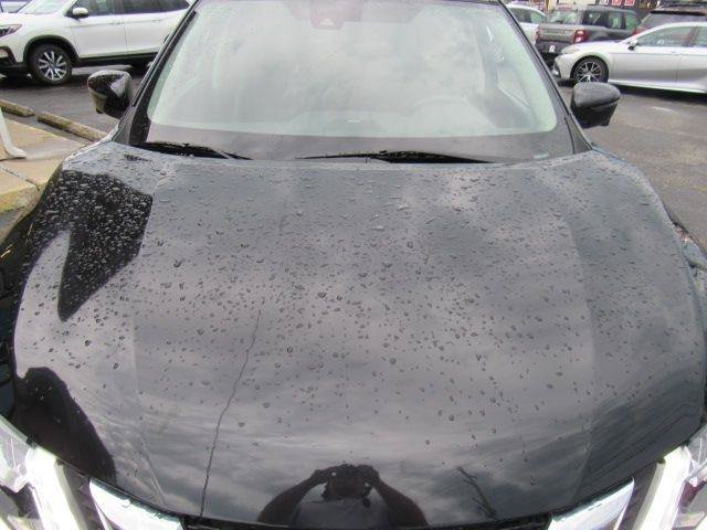 Used 2020 Nissan Rogue SL w/ Premium Package AWD/4WD image 4