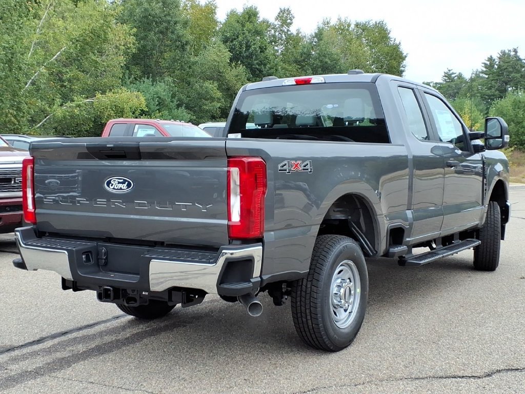New 2027 Ford F250 XL w/ XL Chrome Package AWD/4WD image 5