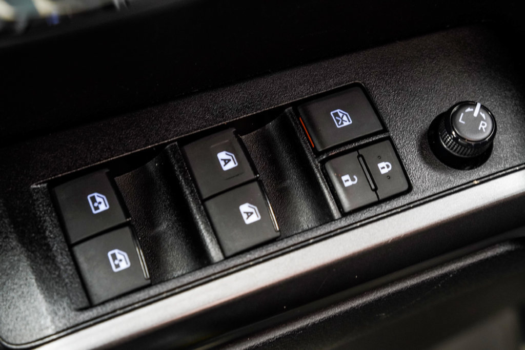 Used 2021 Toyota Tacoma TRD Sport AWD/4WD image 42