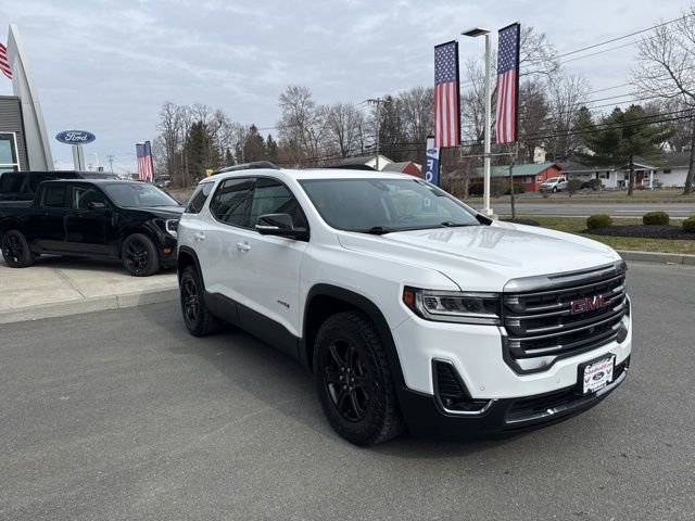 Used 2023 GMC Acadia AT4 w/ Technology Package image 4