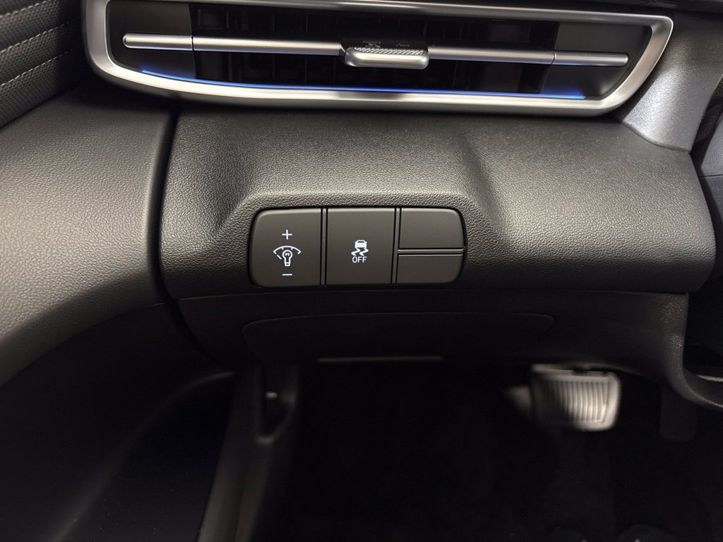 New 2026 Hyundai Elantra Limited FWD image 37