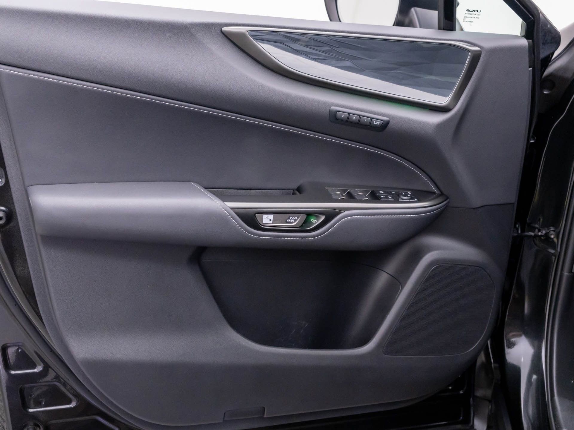 Used 2023 Lexus NX 350h AWD image 14
