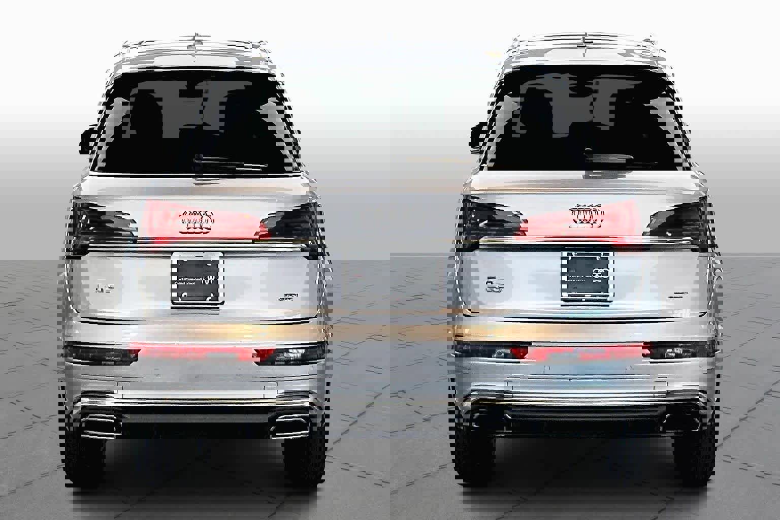 Certified 2023 Audi Q5 2.0T Premium w/ Convenience Package image 4