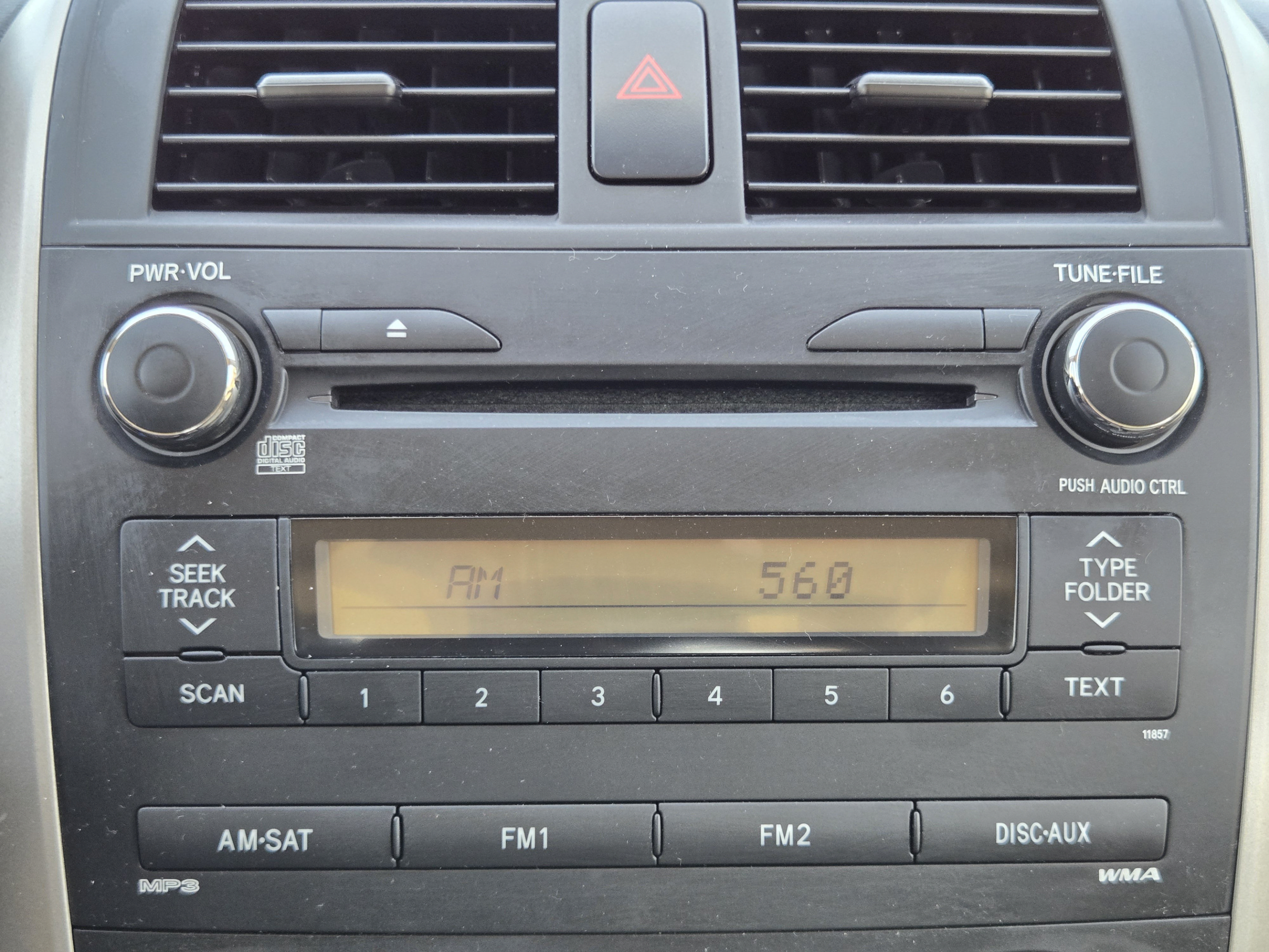 Used 2013 Toyota Corolla L FWD image 14