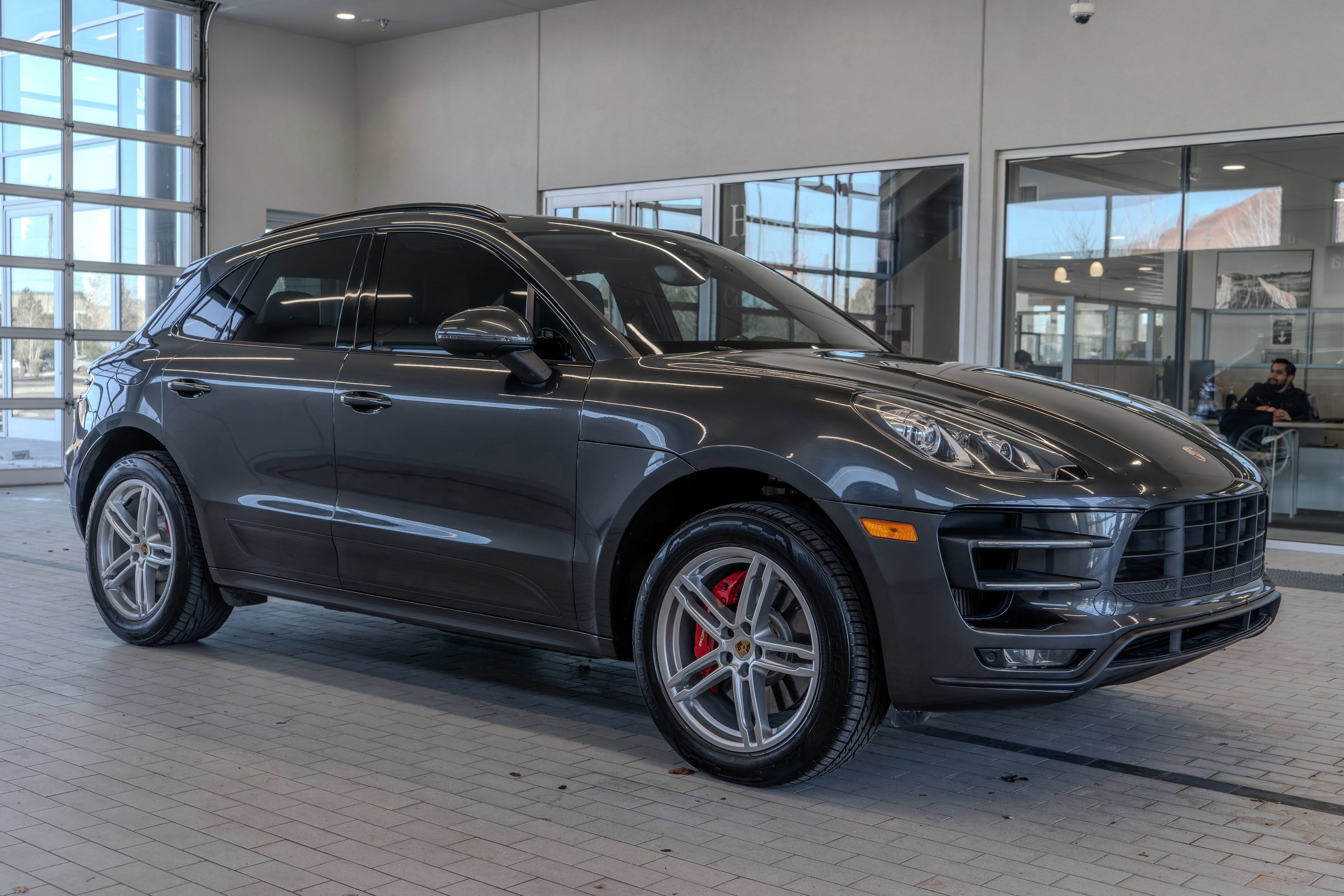 Used 2018 Porsche Macan Turbo w/ Premium Package Plus image 12