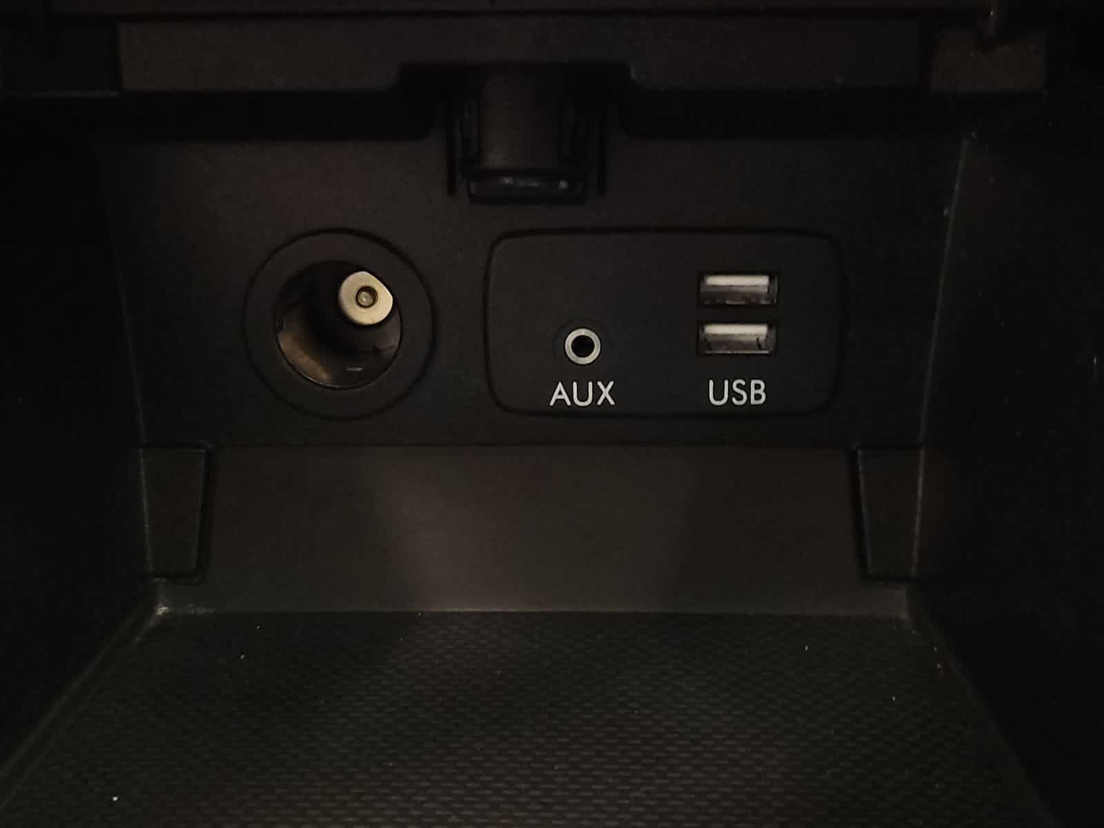Used 2018 Subaru Outback 2.5i Limited AWD/4WD image 9