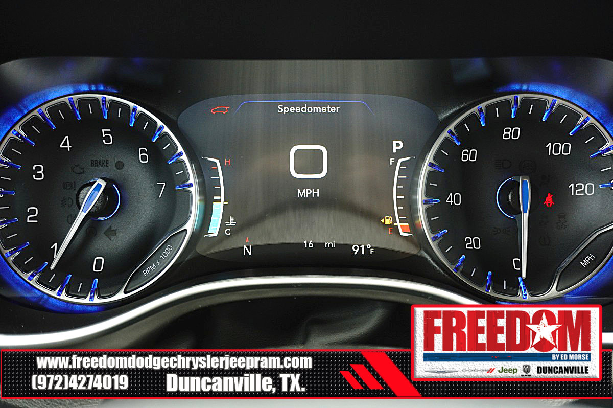 New 2027 Chrysler Pacifica Select FWD image 30