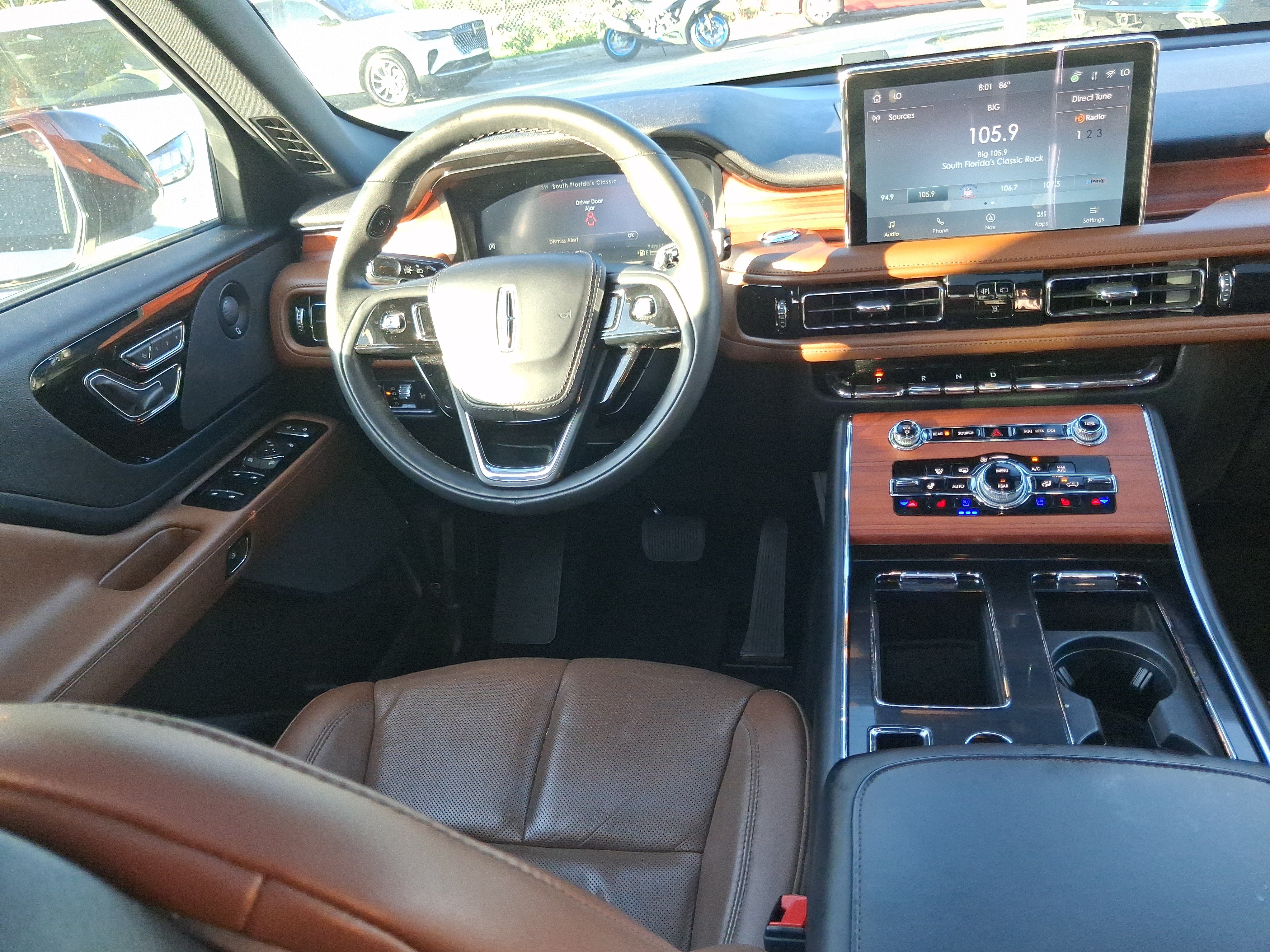 Certified 2024 Lincoln Aviator Reserve w/ Jet Package RWD image 10