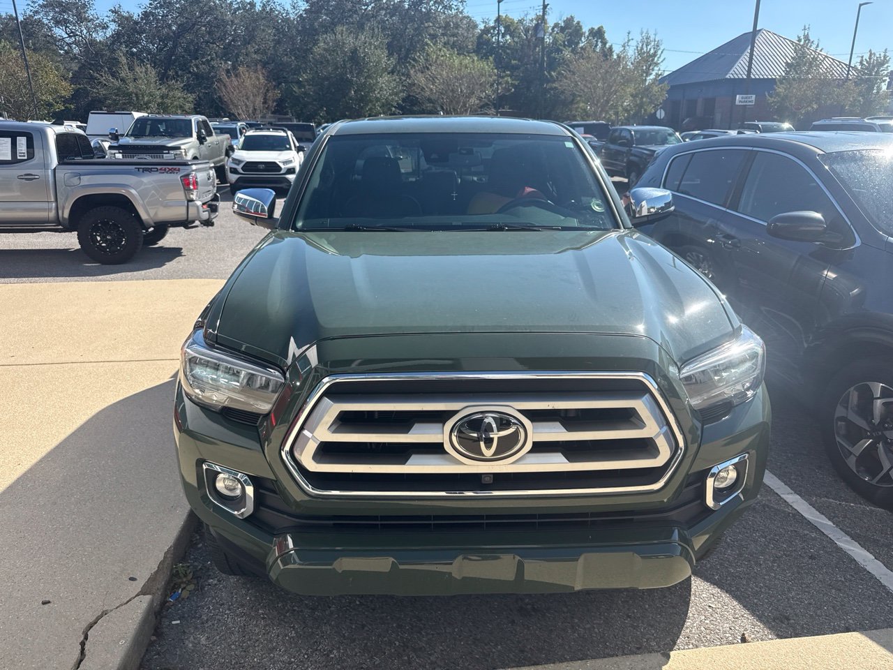 Used 2022 Toyota Tacoma Limited RWD image 3