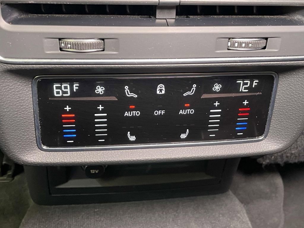 Used 2021 Audi Q7 3.0T Prestige w/ Prestige Package AWD/4WD image 27