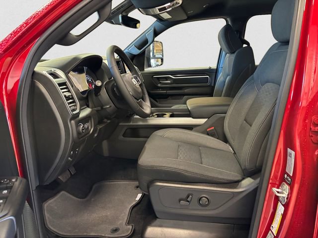 New 2026 RAM 1500 4x4 Crew Cab image 10