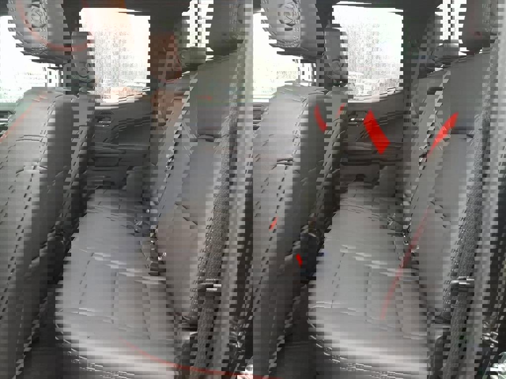 Used 2025 Chevrolet Colorado Z71 w/ Technology Package image 11