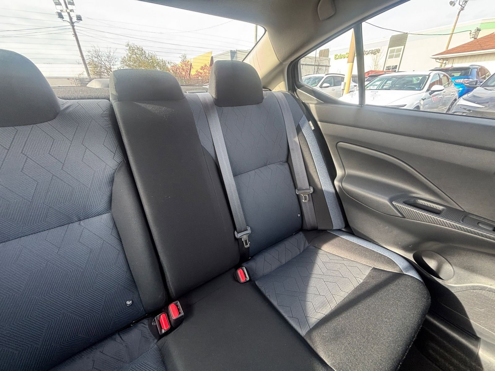 Used 2025 Nissan Versa SV image 37