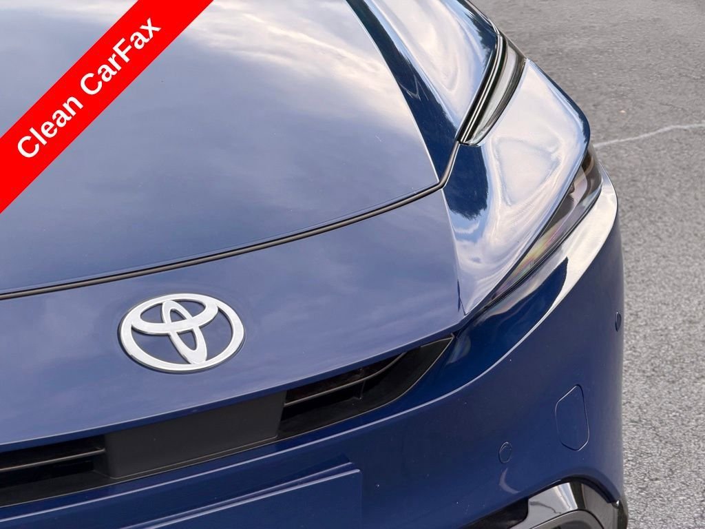 Used 2024 Toyota Prius XLE FWD image 6