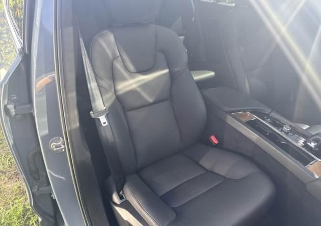 Used 2023 Volvo XC90 B6 Plus AWD/4WD image 5