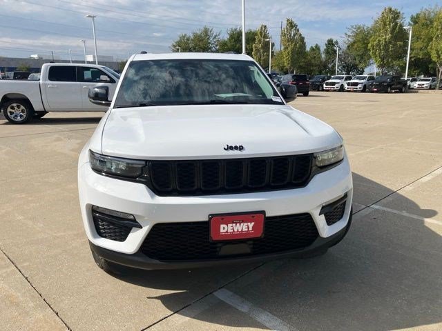 Certified 2024 Jeep Grand Cherokee Limited w/ Black Appearance Package AWD/4WD image 2