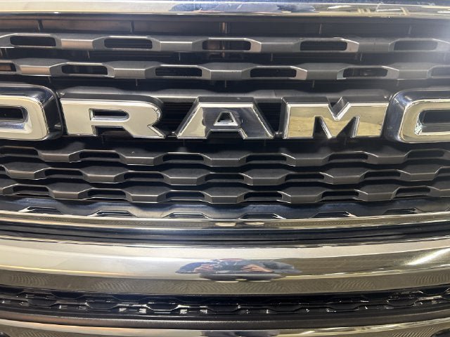 Used 2023 RAM 1500 Big Horn AWD/4WD image 9