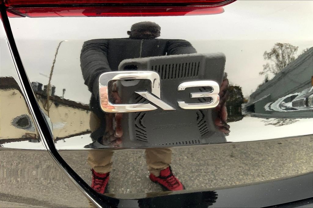 Certified 2024 Audi Q3 2.0T Premium Plus image 10