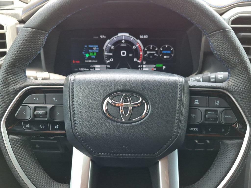 Certified 2025 Toyota Sequoia Platinum AWD/4WD image 25
