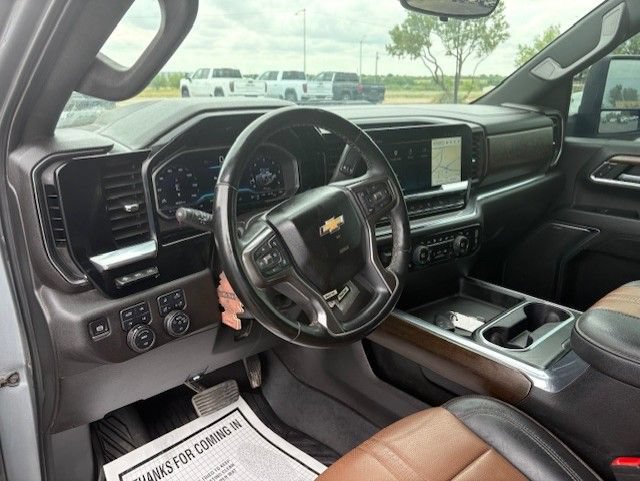 Used 2024 Chevrolet Silverado 2500 High Country w/ High Country Premium Package AWD/4WD image 7