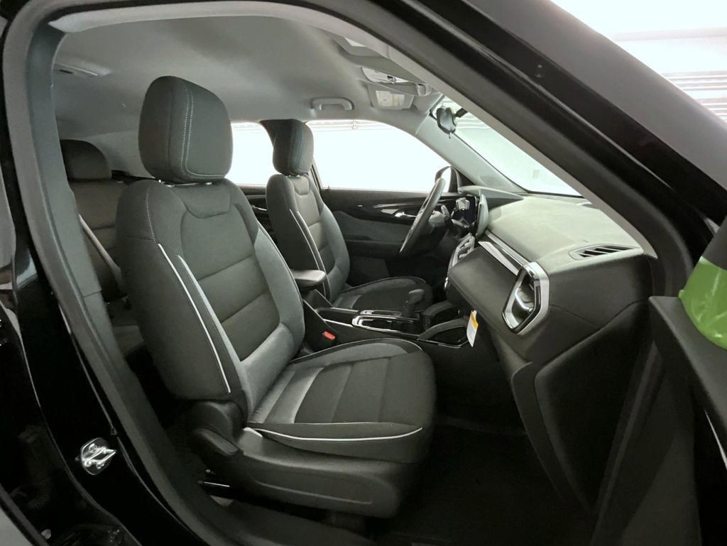 New 2026 Chevrolet TrailBlazer LS w/ LS Convenience Package AWD/4WD image 15