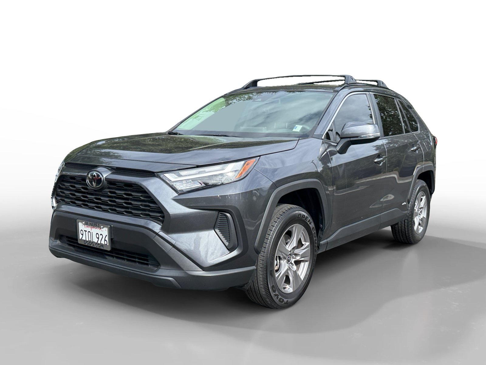 Used 2025 Toyota RAV4 LE AWD/4WD image 1