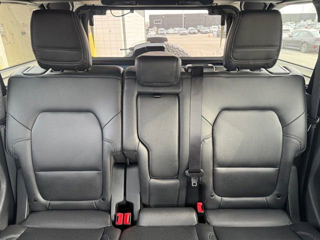 Used 2025 Ford Bronco Badlands image 24