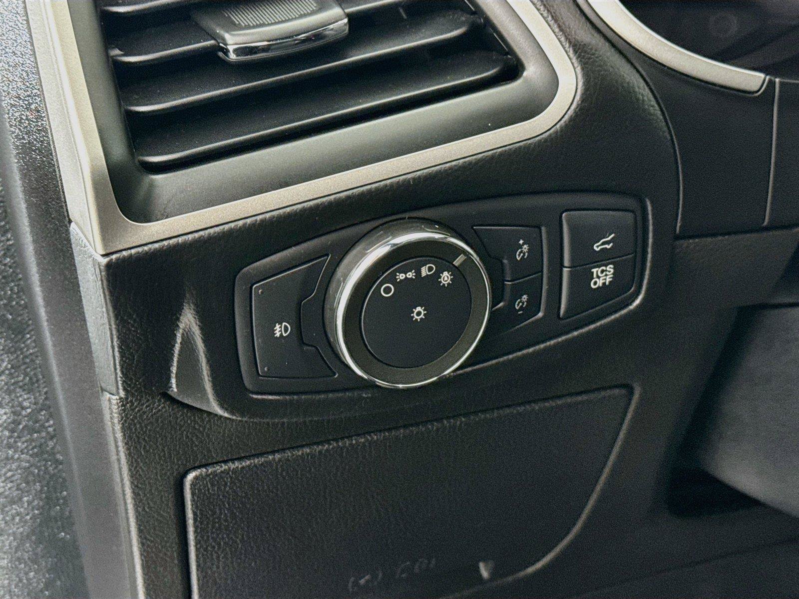 Used 2021 Ford Edge ST-Line FWD image 16