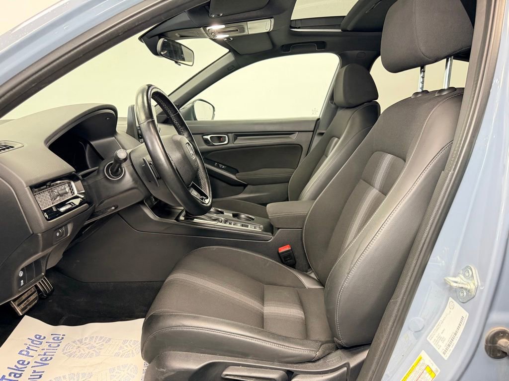 Used 2023 Honda Civic Sport Touring image 4