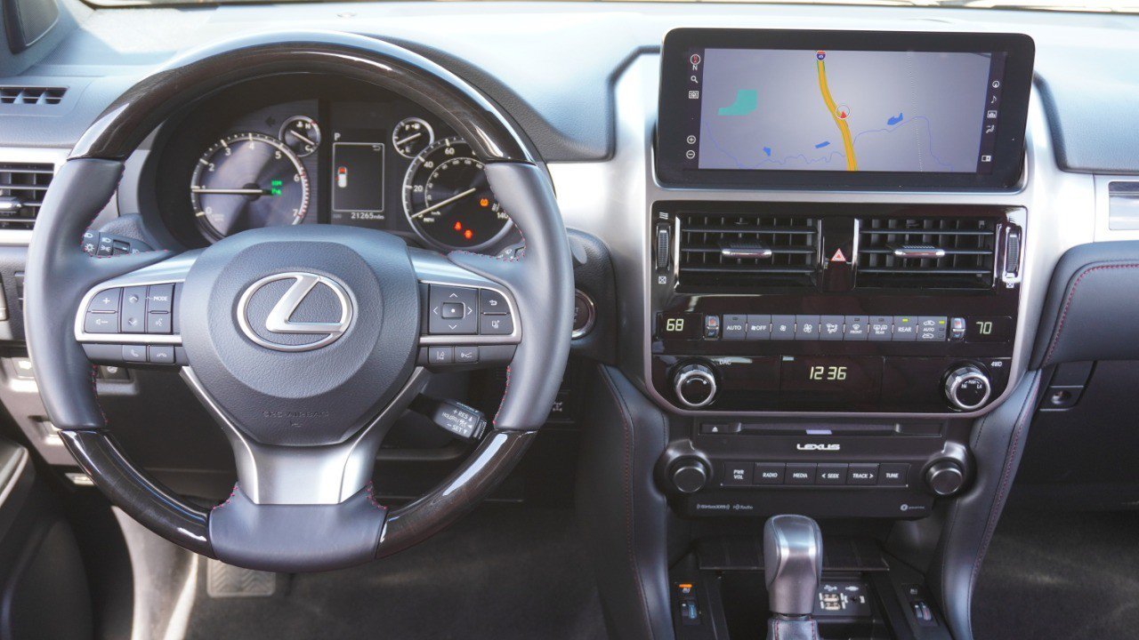 Certified 2023 Lexus GX 460 Premium w/ Premium Package AWD/4WD image 32