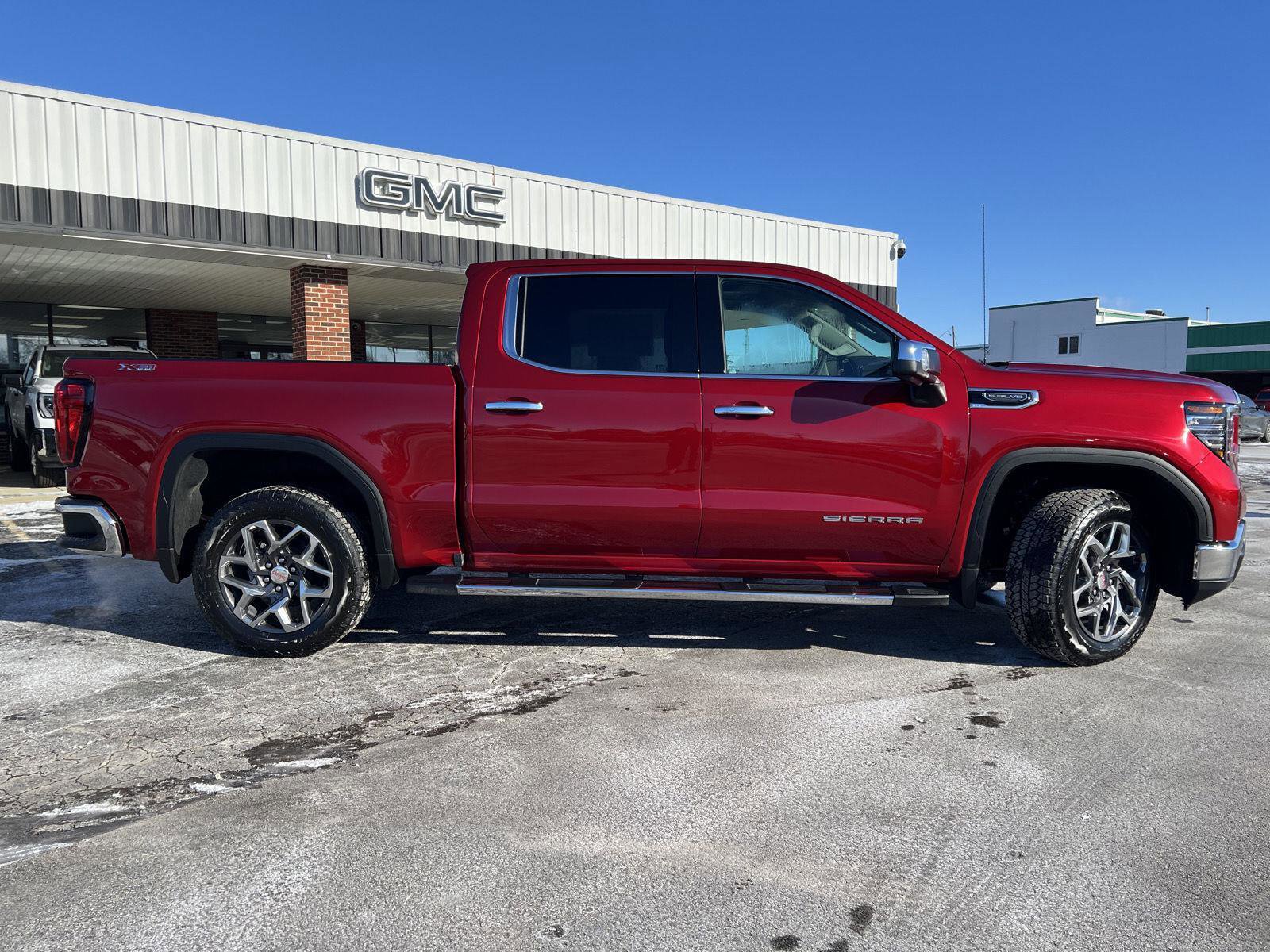 New 2026 GMC Sierra 1500 SLT w/ SLT Premium Plus Package image 4