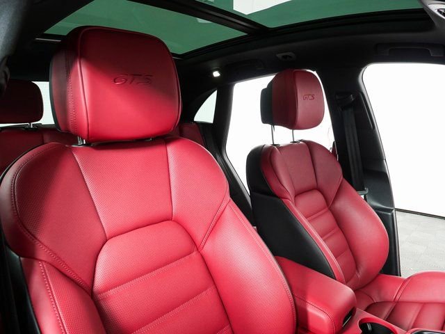 New 2026 Porsche Macan GTS AWD/4WD image 25