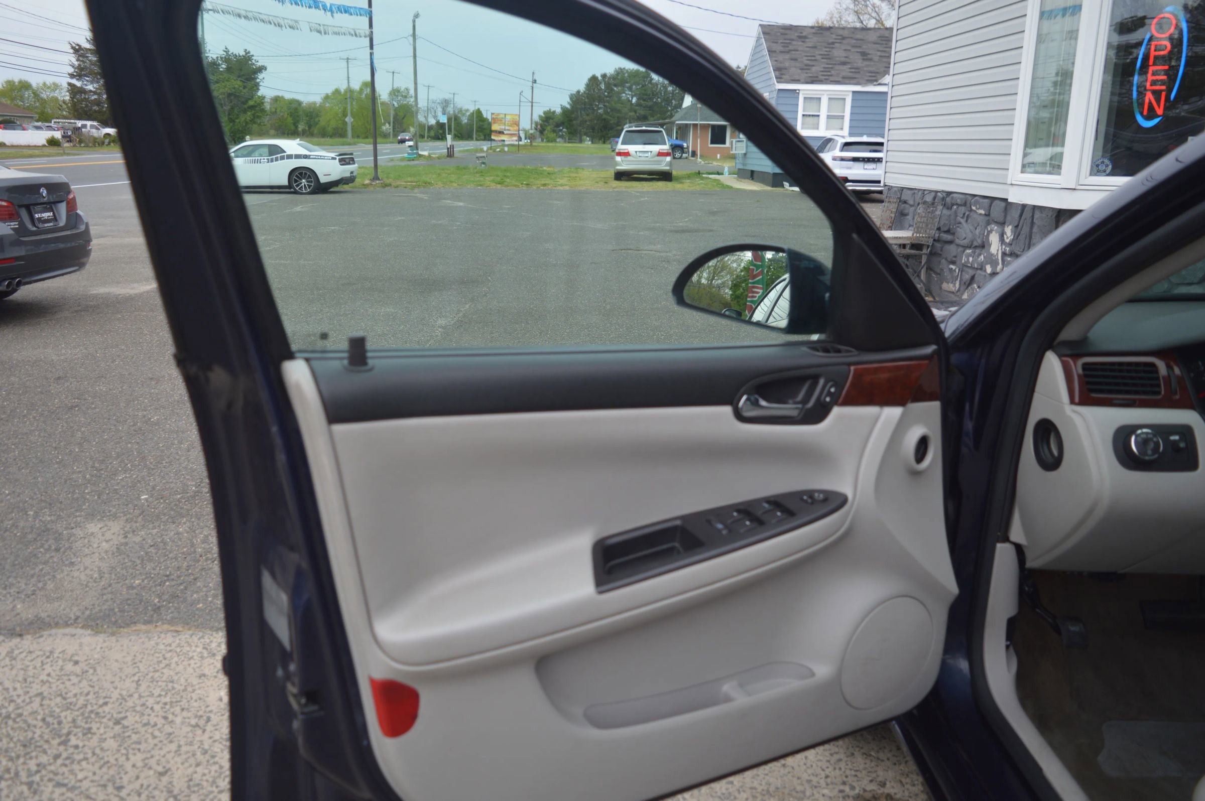 Used 2007 Chevrolet Impala LT image 21