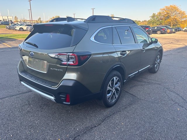 Used 2022 Subaru Outback Limited w/ Popular Package #2 AWD/4WD image 3
