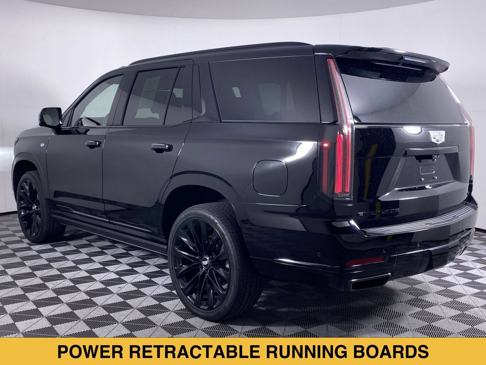 Certified 2025 Cadillac Escalade Sport Platinum w/ LPO, ONYX Package AWD/4WD image 21