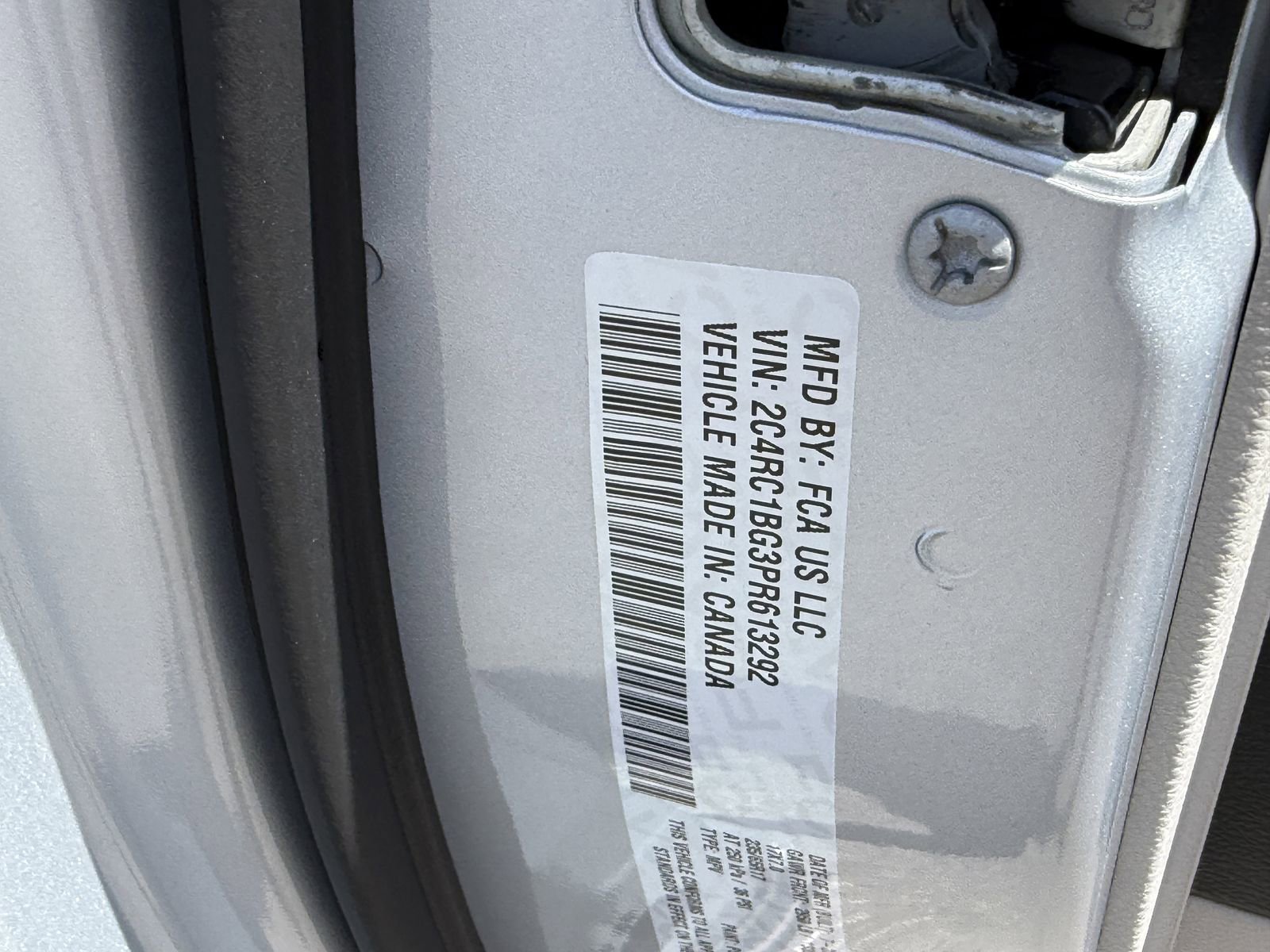 Used 2023 Chrysler Pacifica Touring-L FWD image 38