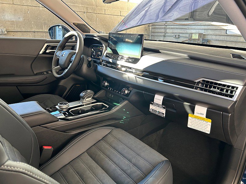 New 2026 Mitsubishi Outlander SE FWD image 26