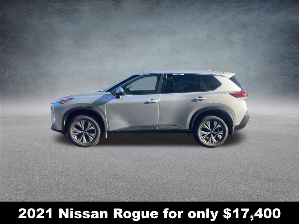 Used 2021 Nissan Rogue SV image 2