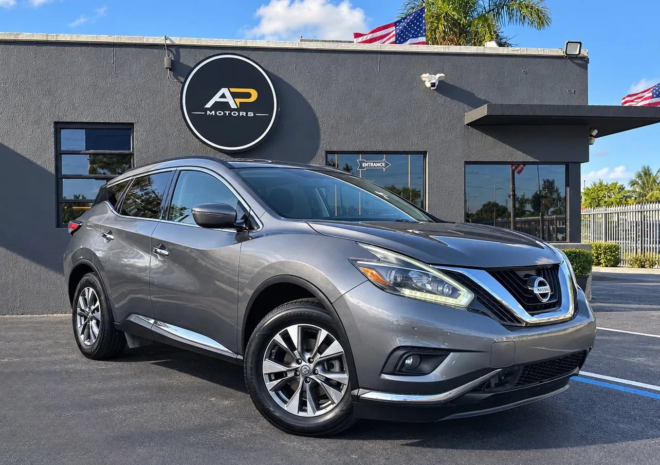 Used 2018 Nissan Murano SV FWD image 1
