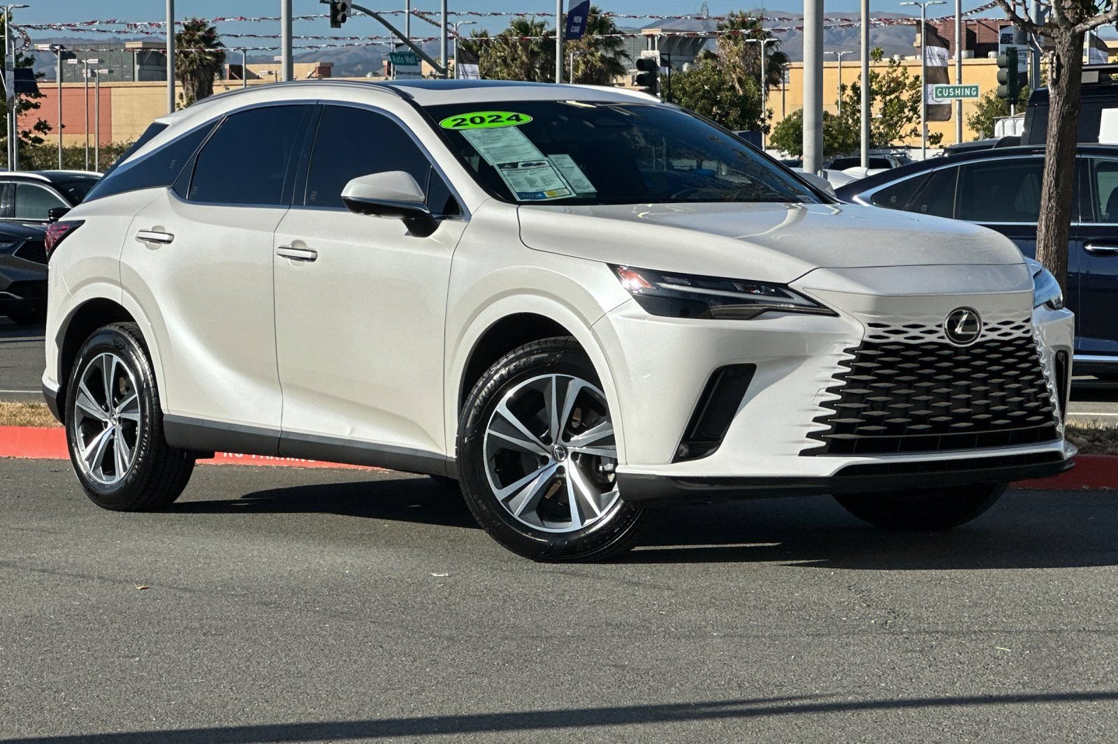 Used 2024 Lexus RX 350 Premium w/ Accessory Package (Z1) FWD image 2