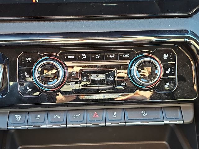 Used 2024 GMC Sierra 2500 AT4 w/ AT4 Premium Plus Package image 24